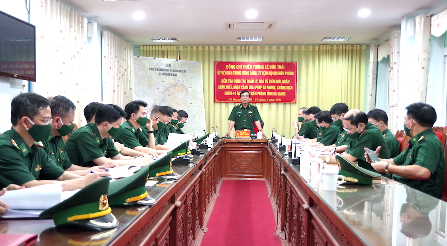 Tư lệnh Bộ đội BP Lê Đức Thái kiểm tra công tác phòng, chống dịch Covid-19 tại tỉnh ta