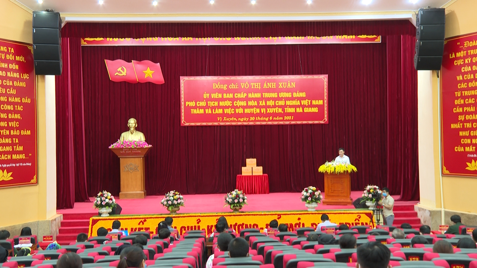 Phó Chủ tịch nước Võ Thị Ánh Xuân thăm làm việc tại Vị Xuyên
